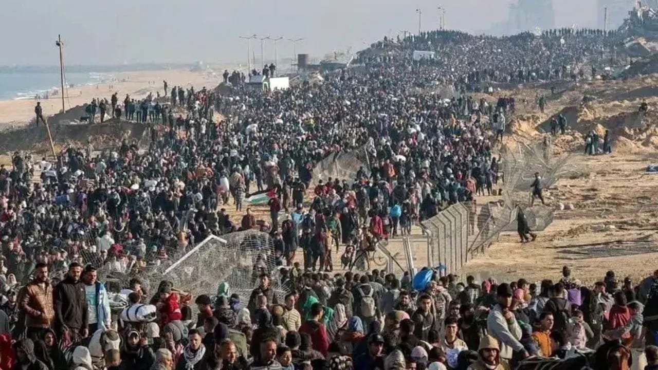 দলে দলে ঘরে ফিরছে গাজাবাসী